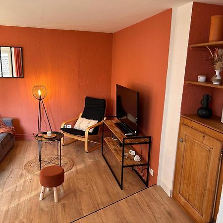 Un Cocon Au Coeur De La Champagne Avec Parking Apartment Epernay Bagian luar foto