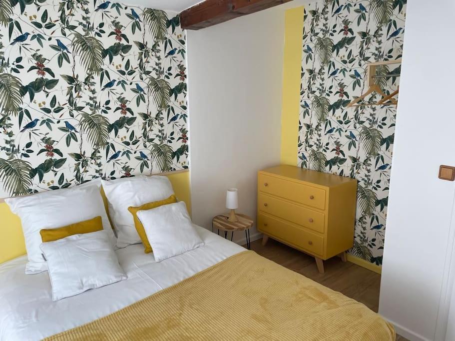 Un Cocon Au Coeur De La Champagne Avec Parking Apartment Epernay Bagian luar foto