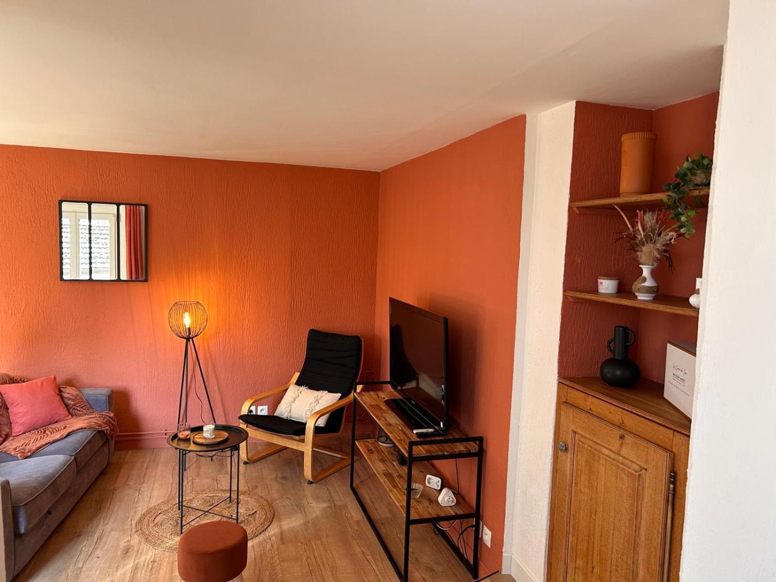 Un Cocon Au Coeur De La Champagne Avec Parking Apartment Epernay Bagian luar foto