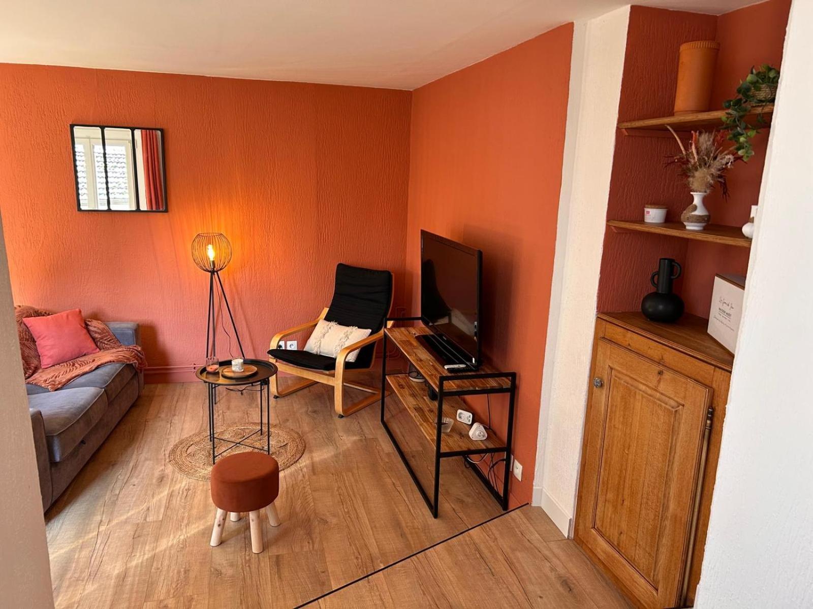 Un Cocon Au Coeur De La Champagne Avec Parking Apartment Epernay Bagian luar foto